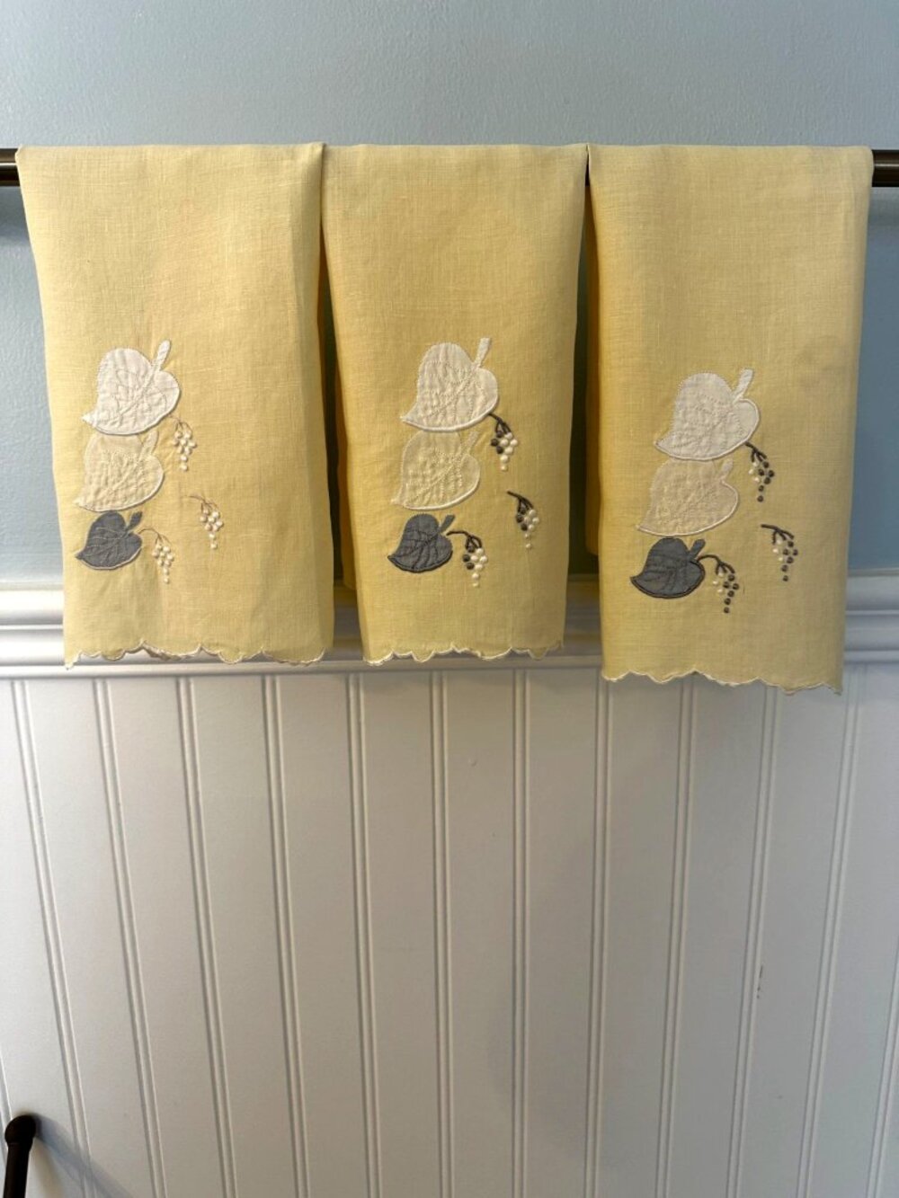 VTG Marghab Water Leaf Yellow Linen Guest Tea Towels 3 Hand Embroidered Madeira